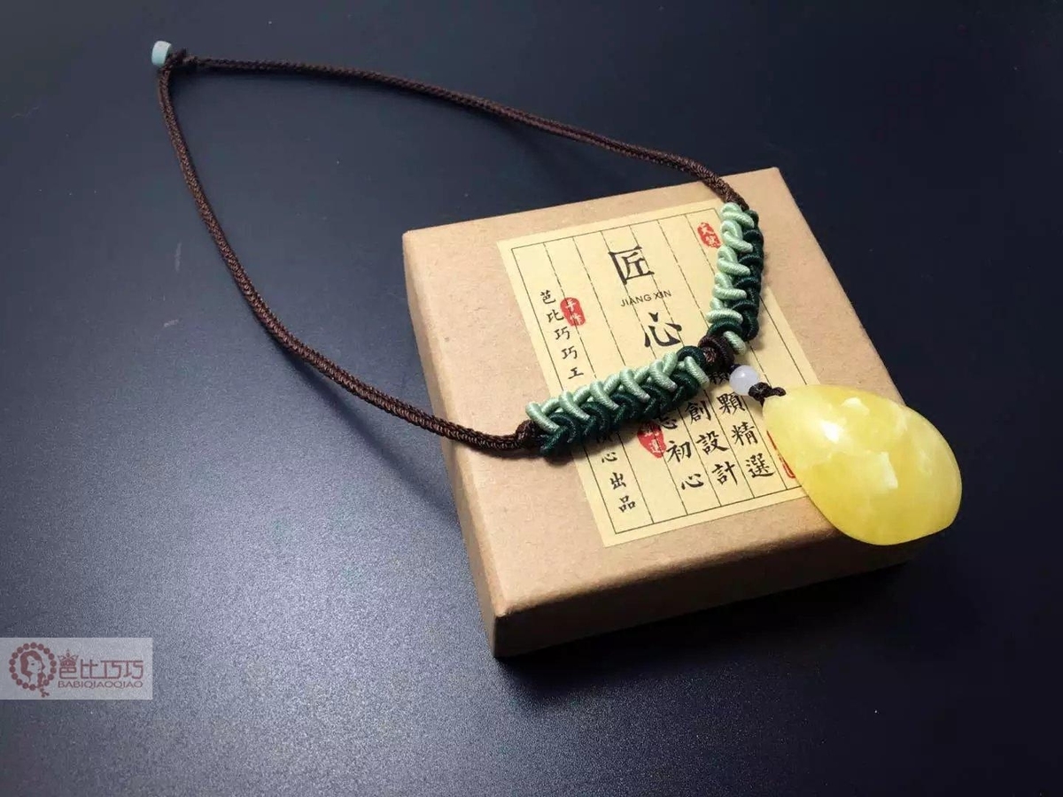 T6 Y7蝶衣手编锁骨链 精工蜜蜡琥珀项链绳吊坠绳 配天然原矿绿松在类目 饰品/流行首饰/时尚饰品新, 项链中 - 来自Buy2taobao.com提供专业的淘宝代购服务