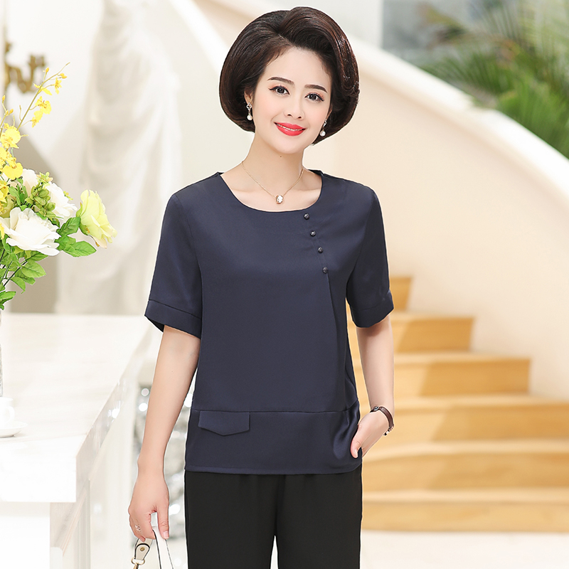 時尚媽媽裝夏裝兩件套裝中年中老年人女裝短袖40-50歲2019新款潮在類目 女裝/女士精品, 中老年女裝中 - 來自Buy2taobao.com提供專業的淘寶代購服務