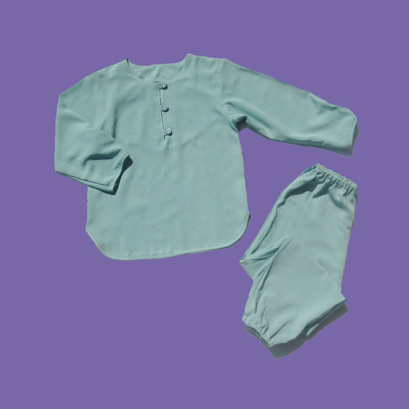 儿童夏季绵绸睡衣男童居家服套装宝宝园服防蚊衣裤9分袖灯笼长裤在类目 童装/婴儿装/亲子装, 儿童家居服, 家居服套装中 - 来自Buy2taobao.com提供专业的淘宝代购服务
