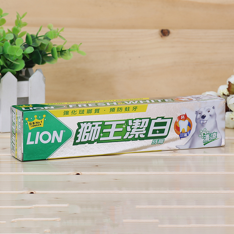 香港正品 日本獅王潔白牙膏 200g 清涼薄荷口味 清新口氣 不含糖在類目 洗護清潔劑/衛生巾/紙/香薰, 洗髮沐浴/個人清潔, 口腔護理, 牙膏中 - 來自Buy2taobao.com提供專業的淘寶代購服務