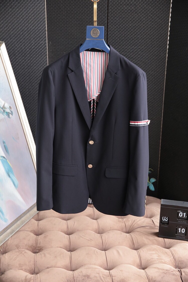 2019春夏新品 三条杠百搭休闲西装外套 金属二粒扣修身男士西装|ruв категории Мужская одежда, костюм - от Buy2taobao.com для оказания профессиональной услуги покупки агента Taobao