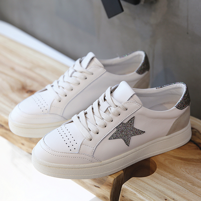 White shoes women 2019 Spring Versatile Flat bottom Western style genuine leather skate shoes INS Retro Casual shoesin the Women's Shoes, Low shoes category - from Buy2taobao.com to provide professional Taobao agent buy service
