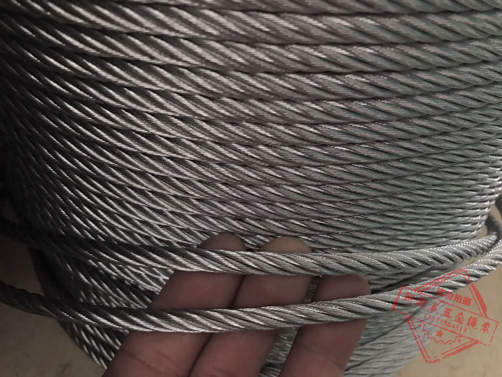 6MM镀锌钢丝绳6*19国标油性钢丝6MM建筑起吊钢丝绳 油丝绳在类目 搬运/仓储/物流设备, 吊具/索具, 钢丝绳吊索中 - 来自Buy2taobao.com提供专业的淘宝代购服务