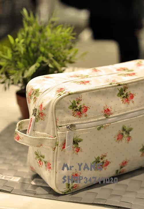 Cath kidston 英伦甜美田园风格 <span class=H>化妆</span><span class=H>包</span> 女<span class=H>包</span> 超大号
