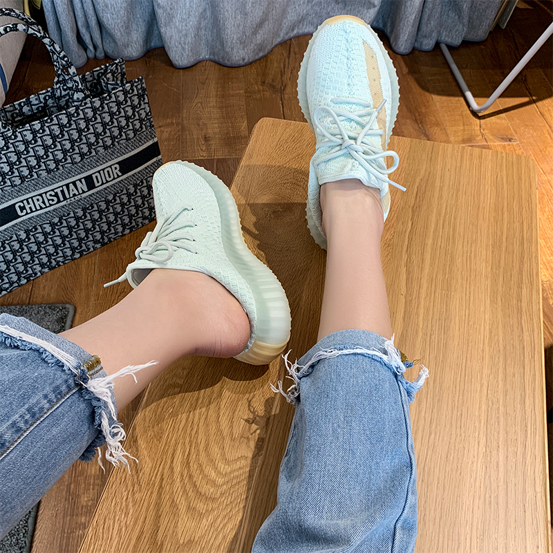 WEST YEEZY椰子鞋女350V2高版本真爆亚欧洲限定情侣鞋大码老爹鞋在类目 女鞋, 低帮鞋中 - 来自Buy2taobao.com提供专业的淘宝代购服务