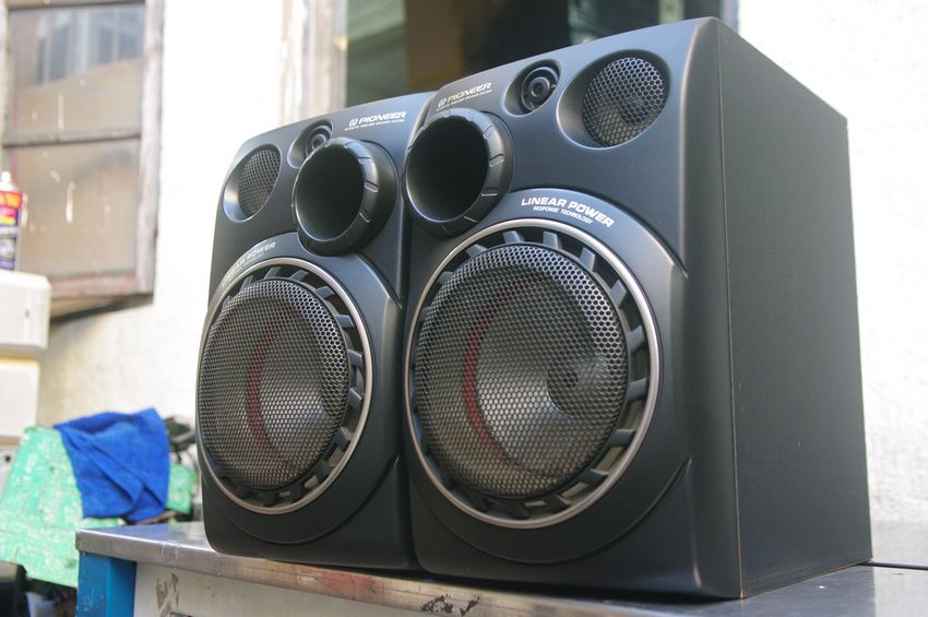 pioneer linear power speakers