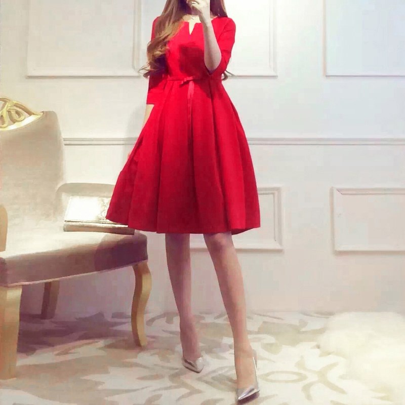 连衣裙短款 小个子大码胖妹妹敬酒服新娘2019春款红色短款孕在类目 女装/女士精品, 婚纱/旗袍/礼服, 礼服/晚装中 - 来自Buy2taobao.com提供专业的淘宝代购服务