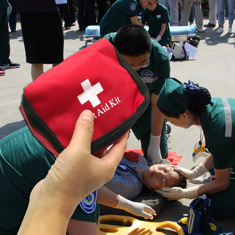 FirstAid急救包户外旅行便携应急家用车载医疗箱迷你定制组配正品在类目 户外/登山/野营/旅行用品, 防护/救生装备, 急救包/急救箱中 - 来自Buy2taobao.com提供专业的淘宝代购服务