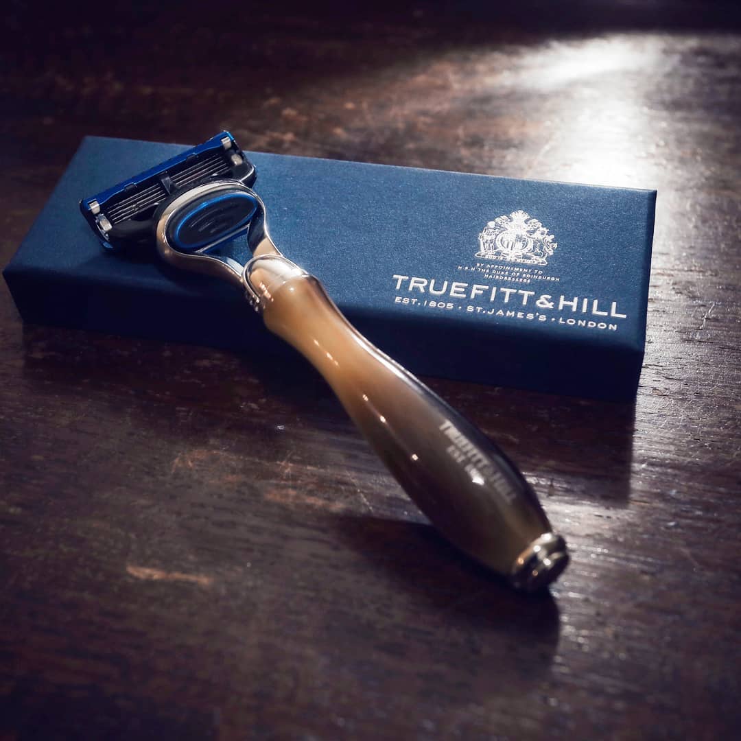 Truefitt&Hill-英国特洛菲特 Wellington惠灵顿 五刀头卡夹剃须刀|msdalam kategori luar/Mountaineer/Camping/Aksesori perjalanan, Basuh bersih/Care Products, Shaver - dari Buy2taobao.com untuk memberikan perkhidmatan ejen Taobao profesional membeli