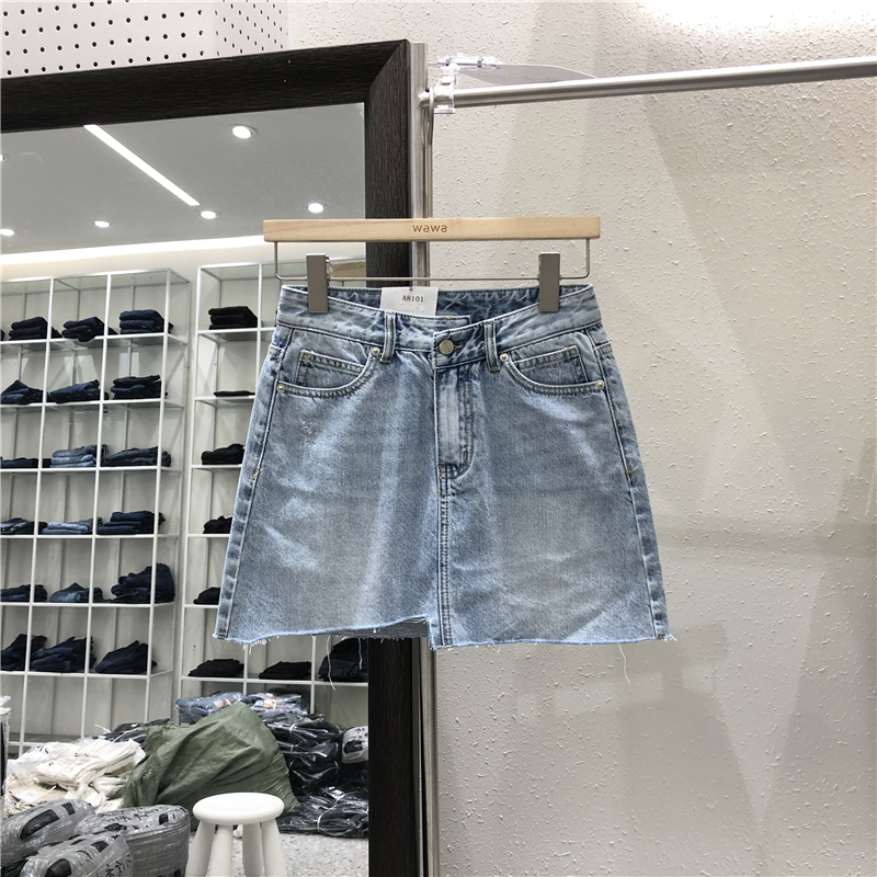 2019夏季新款WAWA百搭复古港风不规则毛边牛仔半身裙百搭A字裙潮在类目 女装/女士精品, 半身裙中 - 来自Buy2taobao.com提供专业的淘宝代购服务