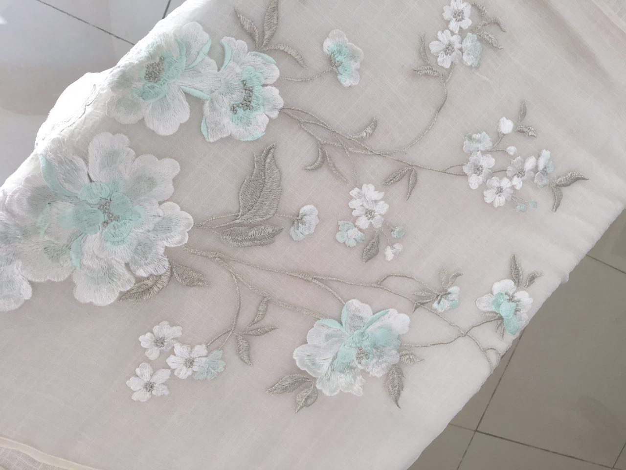 清家 白色芍药披帛 【定金征集】【样衣已到】在类目 个性定制/设计服务/DIY, 服饰箱包定制, 服装定制, 汉服定制中 - 来自Buy2taobao.com提供专业的淘宝代购服务