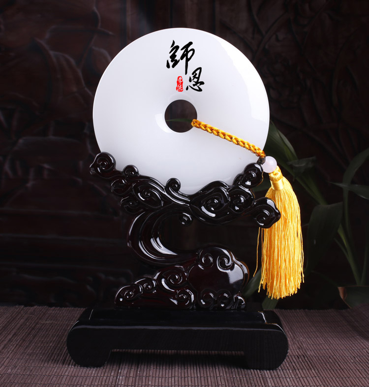 高档平安扣琉璃玉周年庆纪念送老师的礼物家居工艺品商务礼品摆件在类目 家居饰品, 摆件中 - 来自Buy2taobao.com提供专业的淘宝代购服务