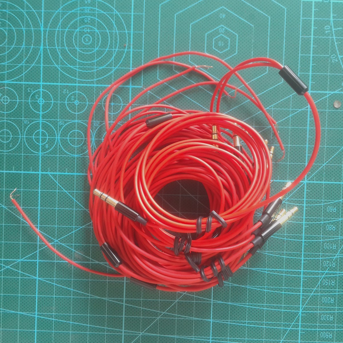 brand new gules Headphone cable Wireless control headsetin the 3C Digital Accessories, MP3/MP4 Fitting , Headset Clamps category - from Buy2taobao.com to provide professional Taobao agent buy service