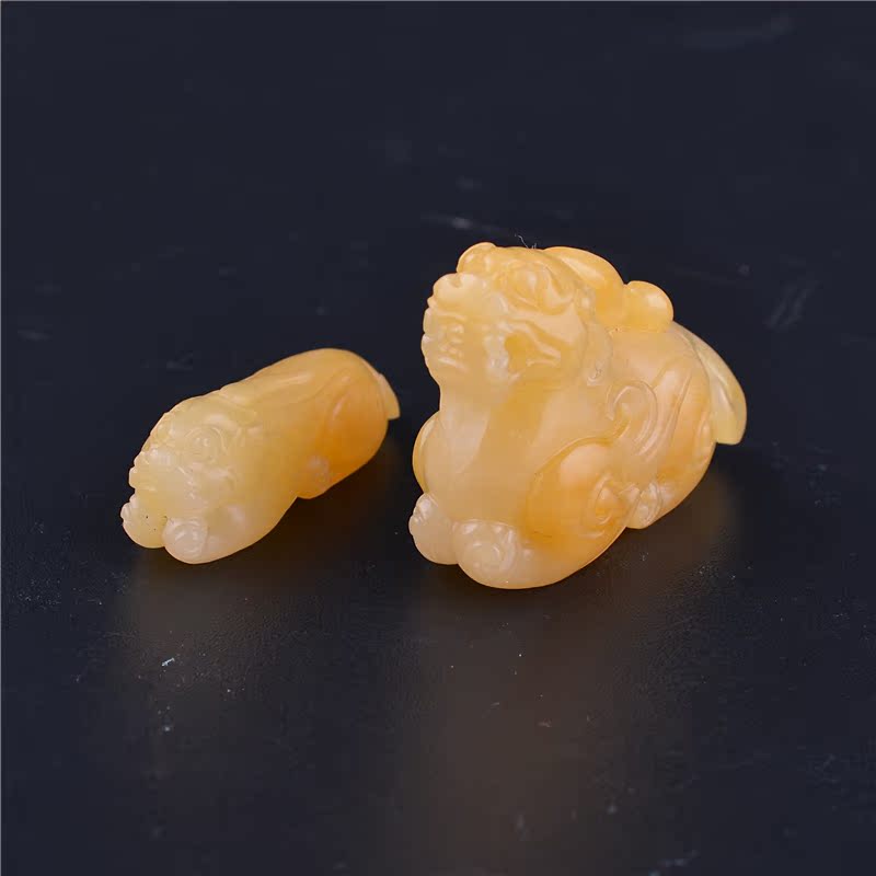 望子成龙新疆和田玉黄玉籽料貔貅挂坠挂件鸡油黄苏工大师生肖实价在类目 珠宝/钻石/翡翠/黄金, 和田玉, 颈饰中 - 来自Buy2taobao.com提供专业的淘宝代购服务