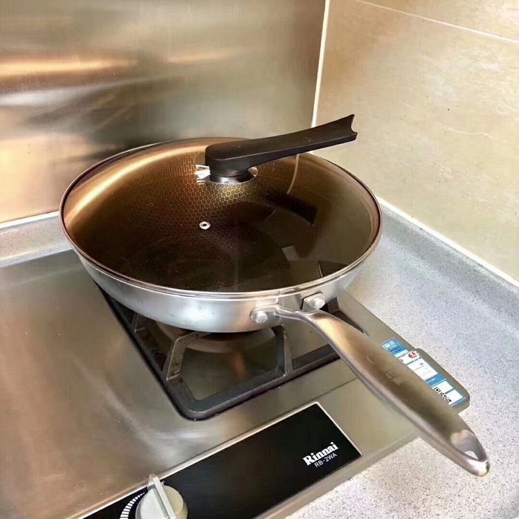 Spot genuine Second Honeycomb Lampblack 304 Stainless steel strip Box Wok With securityin the Tableware , Tableware , Boxes/Cooler/Heat to the pot category - from Buy2taobao.com to provide professional Taobao agent buy service