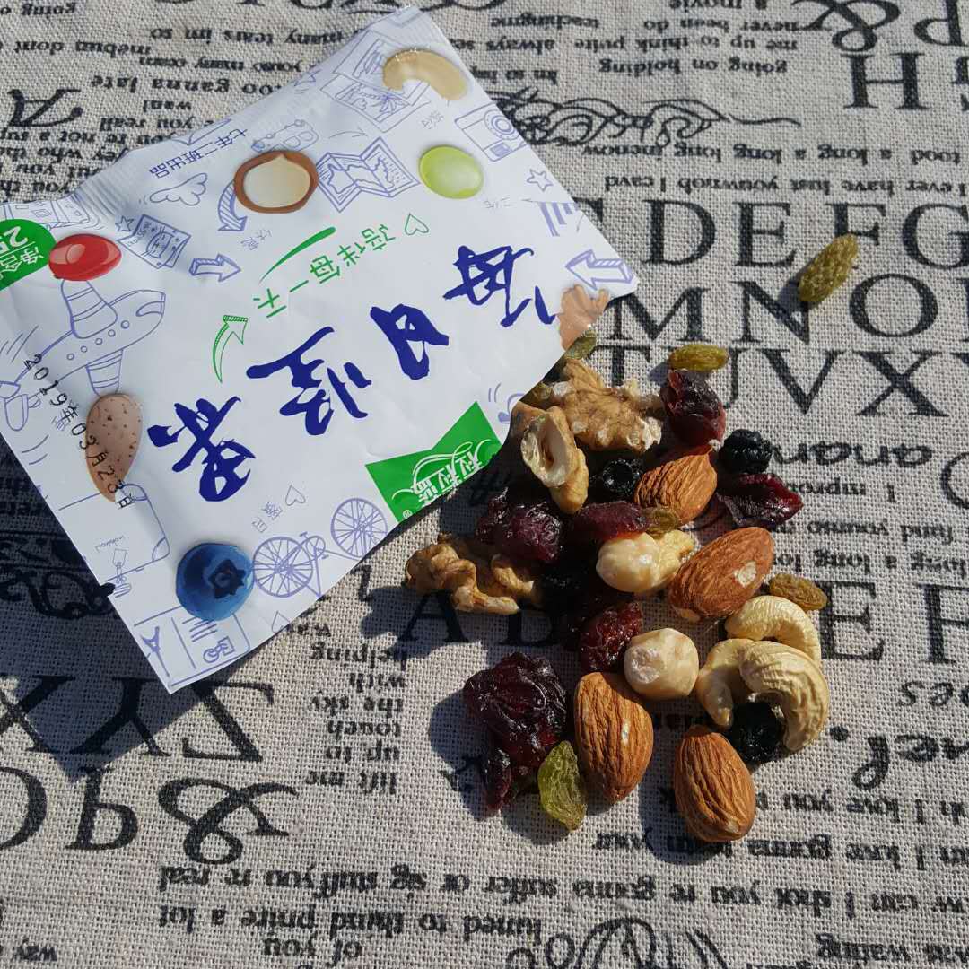 粒粒藍巴旦木腰果核桃仁榛子仁藍莓蔓越莓葡萄幹開袋即食堅果零食在類目 零食/堅果/特產, 山核桃/堅果/炒貨, 其它中 - 來自Buy2taobao.com提供專業的淘寶代購服務