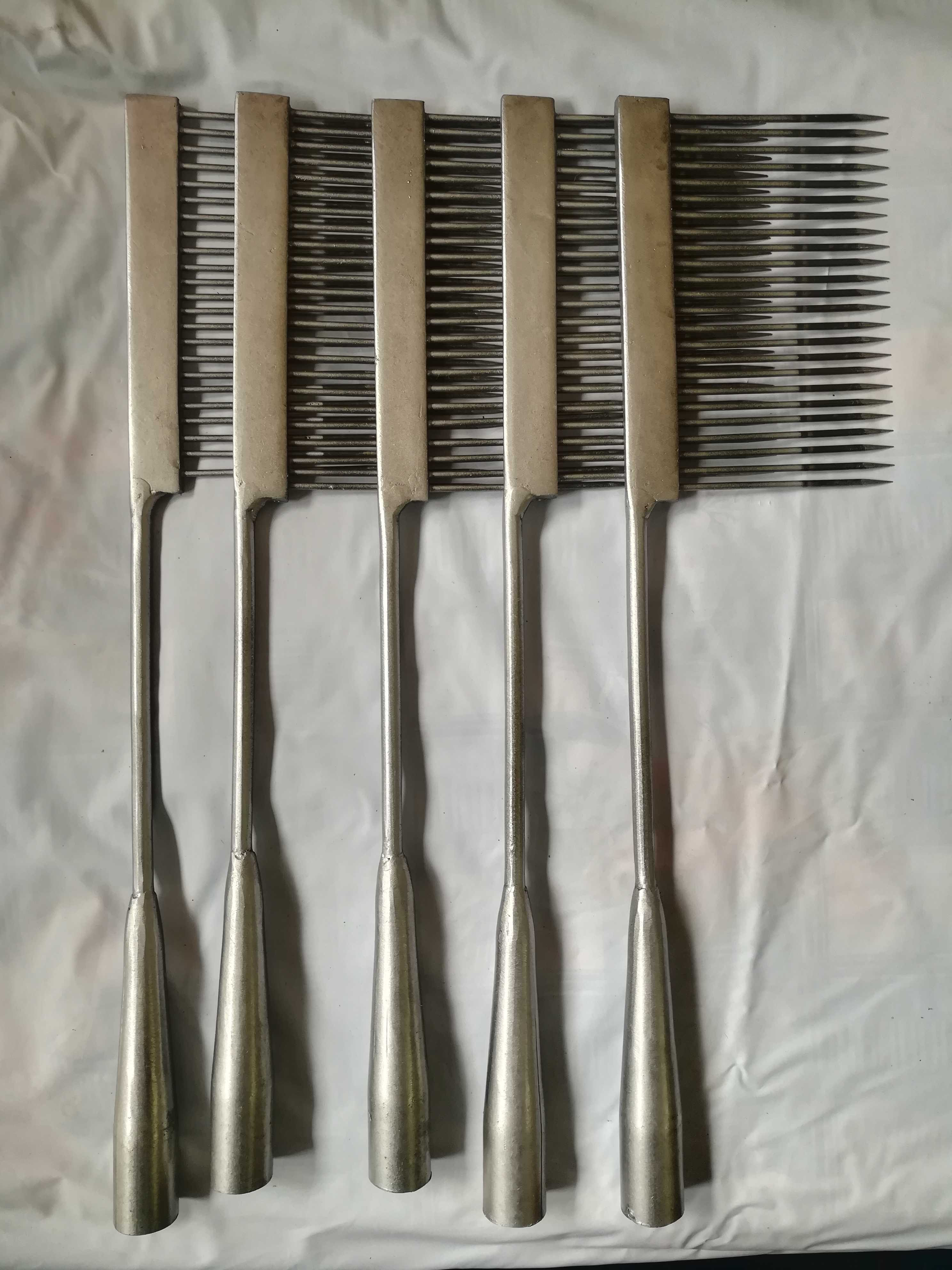 捕鱼抓泥鳅捉黄鳝铁制工具好鱼梳泥鳅扎铁梳大泥鳅扎鱼叉自配竹杆在类目 户外/登山/野营/旅行用品, 垂钓装备, 鱼网/虾笼/其它渔具中 - 来自Buy2taobao.com提供专业的淘宝代购服务
