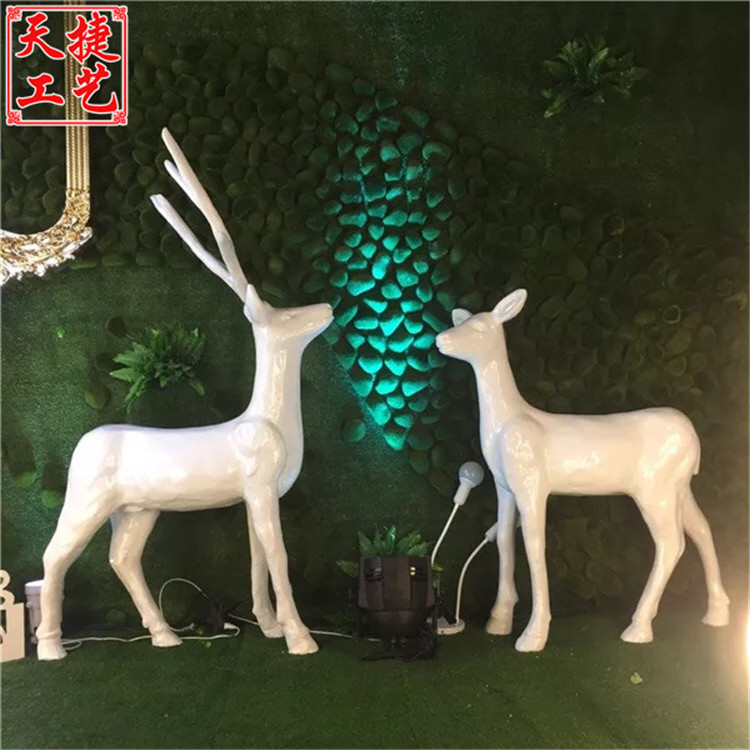 white FRP Deer wedding stage background Welcome Showcase Photography scene arrangement Wedding celebration propin the Festive supplies/Gift , Other Festival Gifts category - from Buy2taobao.com to provide professional Taobao agent buy service
