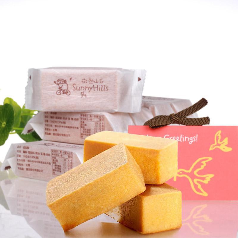 台灣名特産微熱山丘土鳳梨酥10入傳統糕點伴手禮盒少量現貨包郵在類目 零食/堅果/特產, 糕點/點心, 傳統糕點中 - 來自Buy2taobao.com提供專業的淘寶代購服務