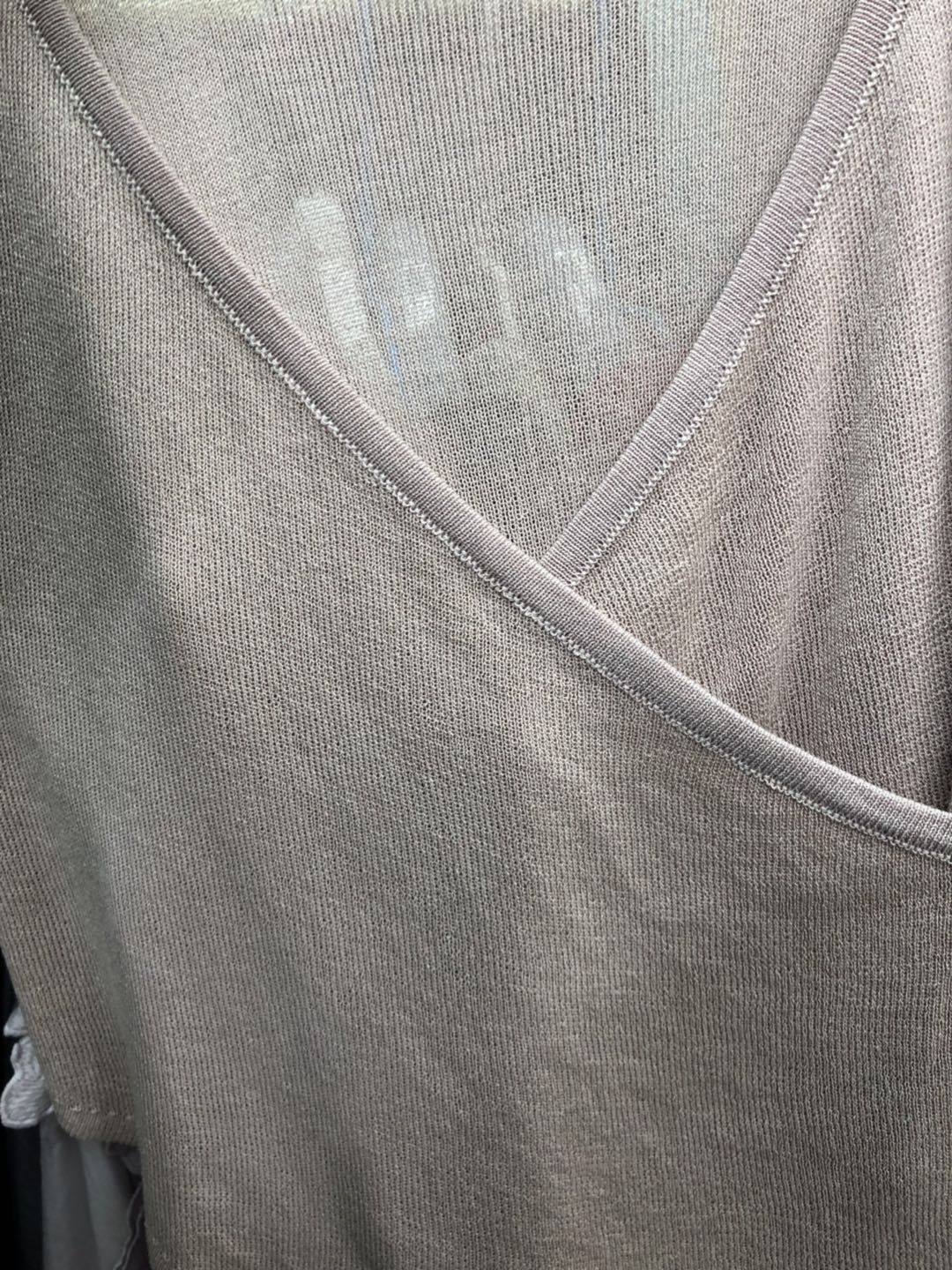 木木MUmuu0008浅粉色冰丝上衣在类目 女装/女士精品, 毛衣中 - 来自Buy2taobao.com提供专业的淘宝代购服务