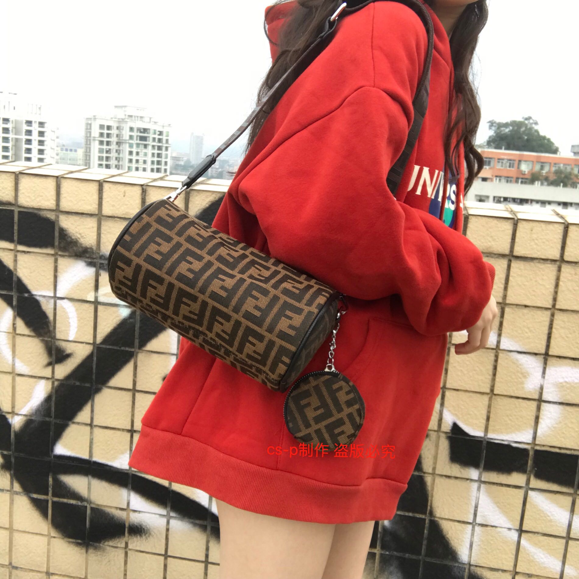 2019新款F中古包法棍包欧美时尚休闲复古老花圆筒包波士顿枕头包在类目 玩具/童车/益智/积木/模型, 儿童包/背包/箱包, 斜挎包/拎包/腰包中 - 来自Buy2taobao.com提供专业的淘宝代购服务