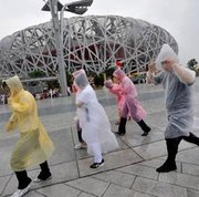 男女通用 户外骑行旅行旅游雨衣 一次性雨衣 便携式雨衣 透明雨披