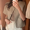 韩国chic夏季复古简约圆领，单排扣双口袋，宽松休闲百搭短袖外套女