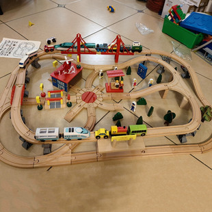 实木制和谐号火车玩具高铁，木质火车轨道，玩具套装男孩积木质拼装