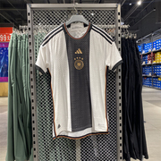 adidas阿迪达斯2022夏季男子，休闲运动透气足球，短袖球衣t恤hf1693