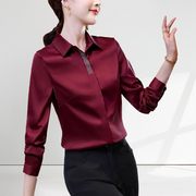 今年流行酒红色衬衫女设计感气质职业打底上衣OL加绒缎面衬衣套装