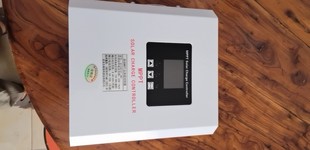 蓄电池锂电池通用12v24v36v48vmppt太阳能控制器降压型70a