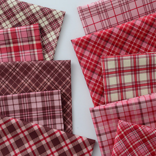纯棉印花粉红色玛丽喏格子风面料，简约经典红色，格子布手工洋装布料