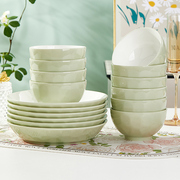 奶油绿盘碗套装2024陶瓷，碗盘家用网红纯绿色餐具吃米饭碗套装