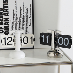 创意自动翻页时钟桌面日历摆件机械表摆台式数字钟表客厅轻奢装饰