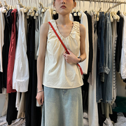 十三行女装2024夏款韩系设计感褶皱吊带背心女收腰显瘦小v领上衣