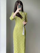绿色雪尼尔蕾丝旗袍2023秋季新中式，国风改良年轻款少女长袖连衣裙