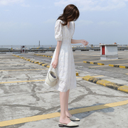 2020夏法式(夏法式)蕾丝白色，雪纺连衣裙女仙，中长款气质v领温柔风长裙