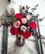 永恒的爱婚礼永生玫瑰花束进口玫瑰，尤加利木棉果千层，叶新娘(叶新娘)手捧花