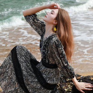 法式黑色碎花度假风连衣裙重工绣花蕾丝拼接提花料大摆长裙沙滩裙