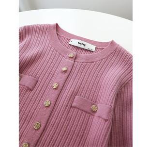 品牌春季精纺纯羊毛弹力坑条毛衣浅粉色圆领小香针织开衫