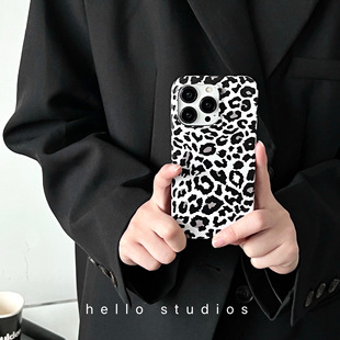 hello studios小众个性黑色豹纹手机壳适用苹果15promaxiPhone14proMax全包13PRO软壳12防摔11