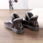 2022年雪地靴女牛皮羊毛，平底短靴冬韩版皮面，防水防滑保暖棉鞋
