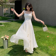 白色吊带长裙仙气高级设计感小众御姐轻熟风拼接连衣裙2023女