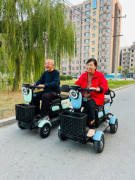 小巴士四轮电动车双人座2人带棚残疾人电动助力车老年代步车Q60