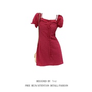 甜辣两穿玫红色格子裙女夏季大码树莓果，系带方领显瘦泡泡袖连衣裙