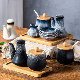 日式调料瓶陶瓷调味罐家用调料盒套装厨房油盐，罐子辣椒油罐四件套