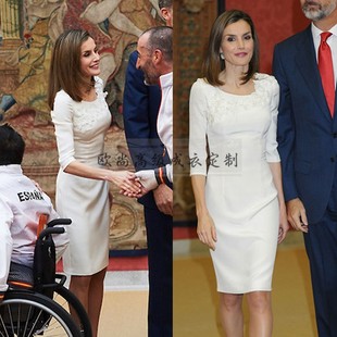高端定制西班牙王妃同款白色圆领连衣裙拼接蕾丝修身包臀OL一步裙