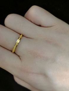 奥特莱斯捡漏18k金色磨砂面，戒指女韩版求婚节日，礼物戒指轻奢指戒