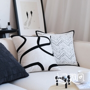 现代简约客厅沙发靠垫，意式极简高档黑白，几何线条绣花轻奢抱枕靠枕