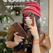 圣诞氛围红色格子帽子小熊适用iPhone15苹果13手机壳14复古15promax秋冬季14promax12绒布11女14pro可爱